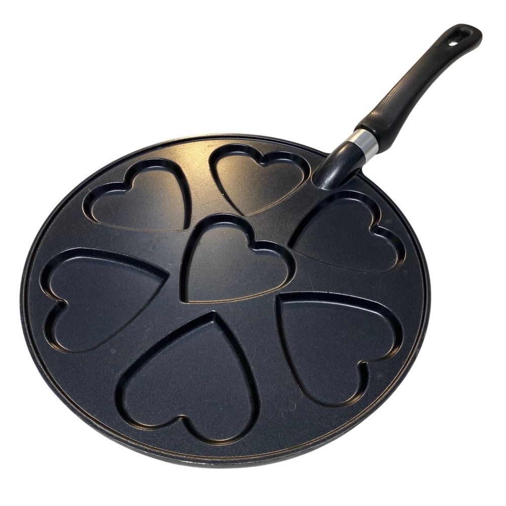 Nordic‎ Ware Heart Pancake Pan 7 Heart Mold Griddle Nonstick USA Made